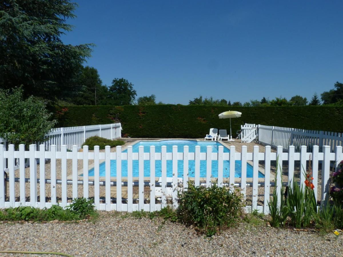 Le Clos D'Emeline Sainte-Terre Exterior photo